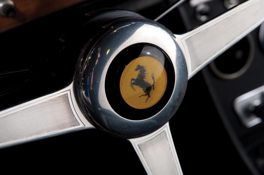  Ferrari 330 GTS 1967 года  (фото 16 из 102)